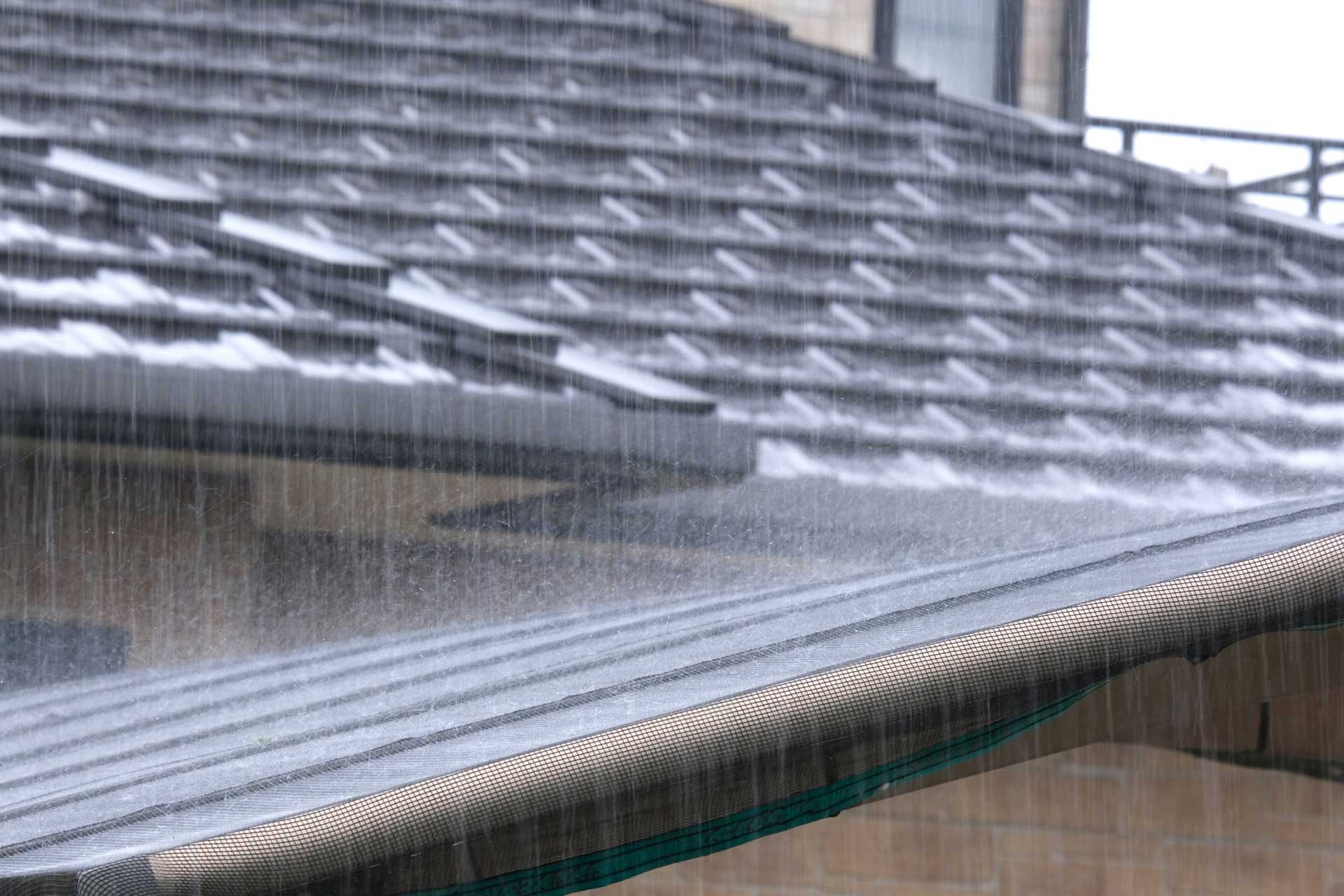 屋根の雨漏り修理